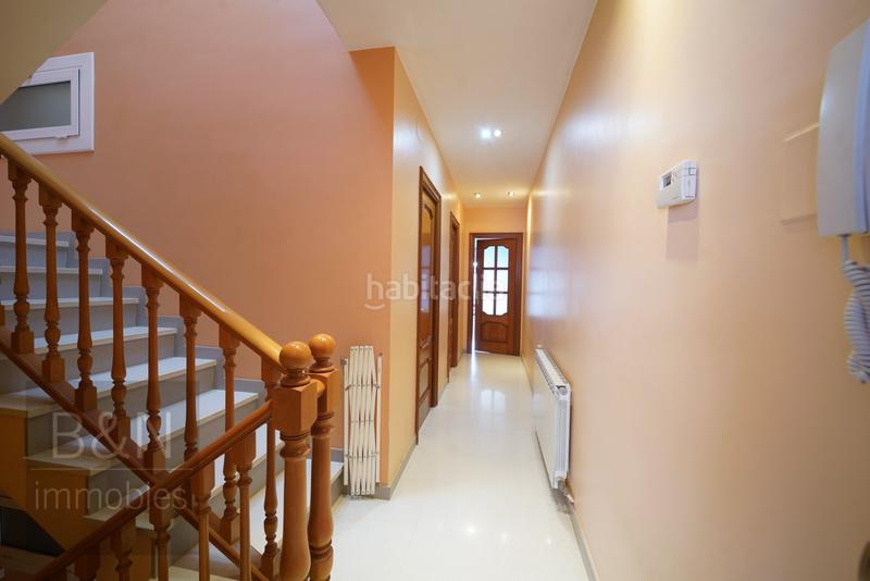 Foto ed4b14b7-f758-4d84-8dea-9028bcd20da2. Haus mit heizung parking in Segle XX Terrassa