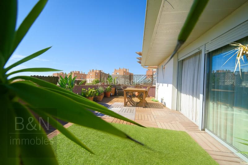 Foto 1a8d08e8-abfb-462d-92b8-bbf15fa452fc. Zweistöckige wohnung mit heizung parking pool in Torre - Sana Terrassa