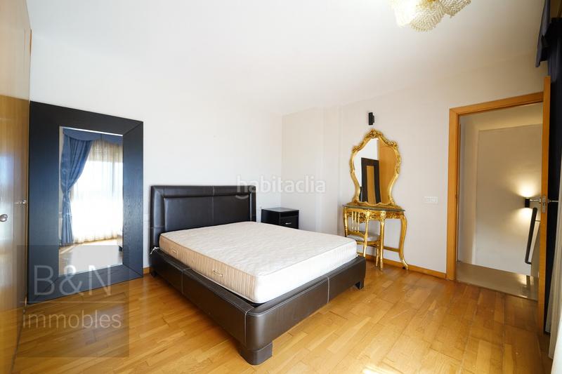 Foto 798468f5-800b-4a69-b1db-66efb2e26e7e. Zweistöckige wohnung mit heizung parking pool in Torre - Sana Terrassa