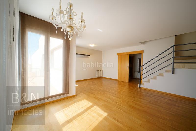 Foto 9fbf1487-3bfc-4c66-ae42-c17b55fa0a0e. Zweistöckige wohnung mit heizung parking pool in Torre - Sana Terrassa