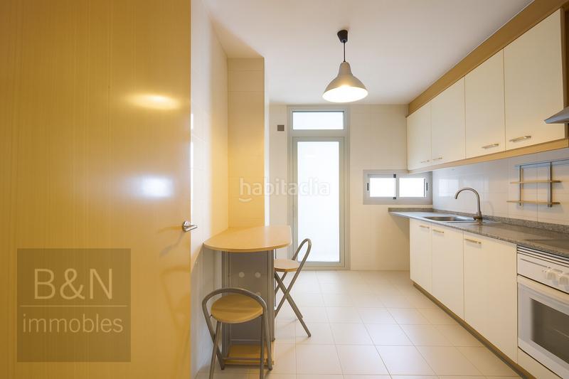 Foto d3de2c8b-4b01-42e7-9855-4ee5cda548bc. Zweistöckige wohnung mit heizung parking pool in Torre - Sana Terrassa