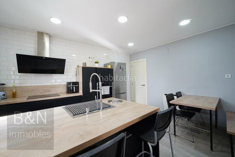 Foto 96e7255a-5702-42d7-9b12-02c078567ffd. Maison avec chauffage parking dans Les Martines Terrassa