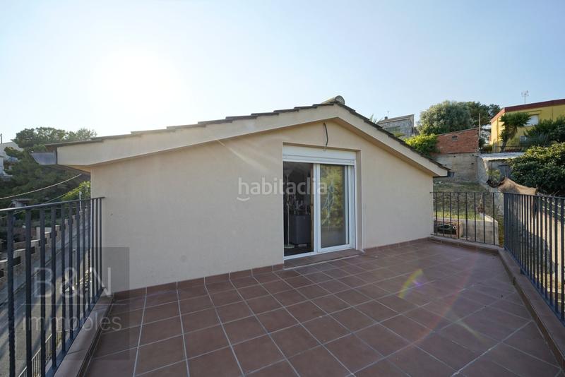 Foto 2bab749e-7f54-4778-aa70-d74dbb7f9eed. Casa in Castellnou-Can Mir-Can Solà Rubí