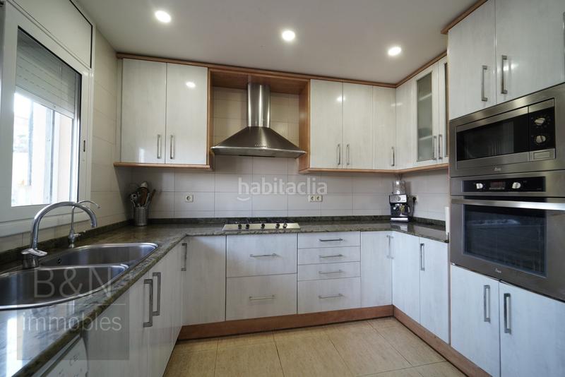 Foto 5a9f17df-f44b-44f4-af1f-bbcfe0a60408. Casa in Castellnou-Can Mir-Can Solà Rubí