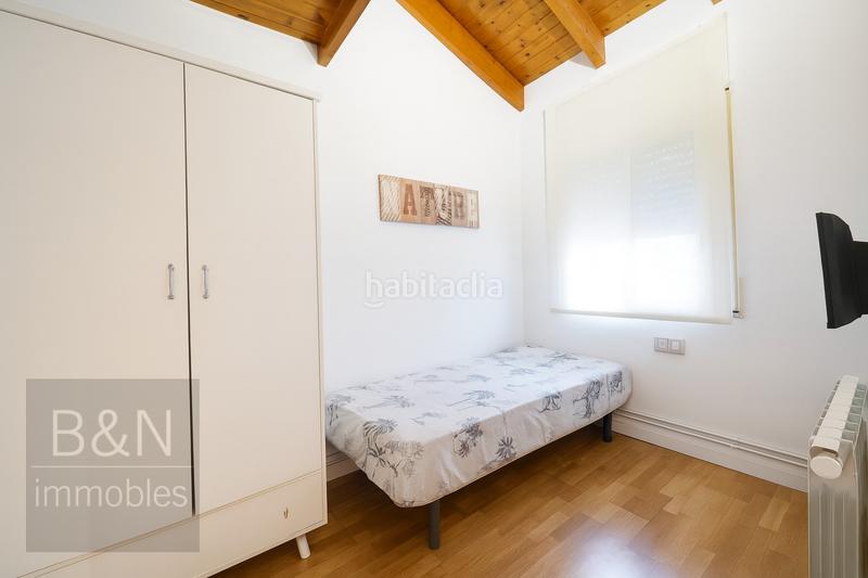 Foto 4f9e73cc-f9e5-4670-85bd-f72b92aa1af9. Ático un ático con alma nórdica, terraza soñada, piscina comunitaria y parking en Viladecavalls