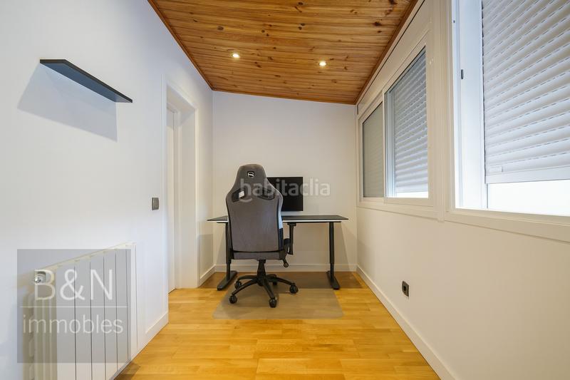 Foto 5466ee22-36fa-4d81-b199-3ad9d51325ad. Ático un ático con alma nórdica, terraza soñada, piscina comunitaria y parking en Viladecavalls