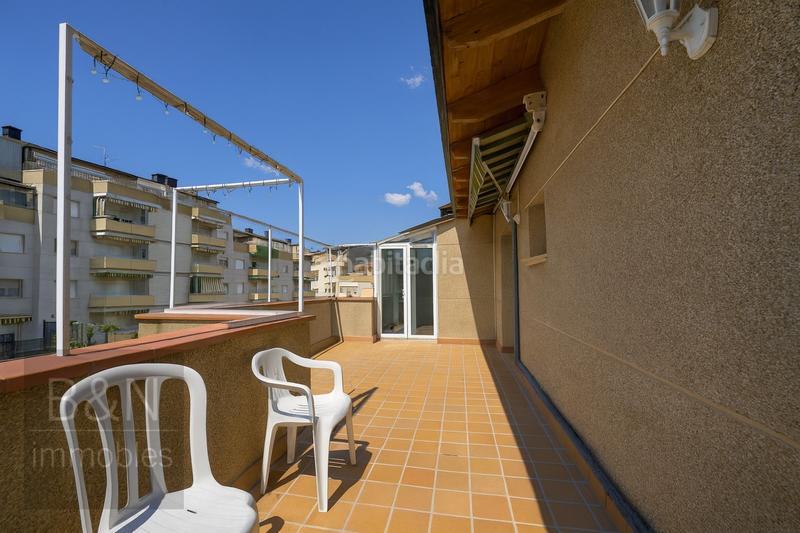 Foto a3a78e39-b0b0-49f4-8ebd-d2a3c9fe61b9. Ático un ático con alma nórdica, terraza soñada, piscina comunitaria y parking en Viladecavalls