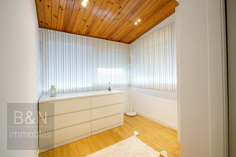 Foto a997bbb5-c064-4564-b27d-4ff6e133d871. Ático un ático con alma nórdica, terraza soñada, piscina comunitaria y parking en Viladecavalls