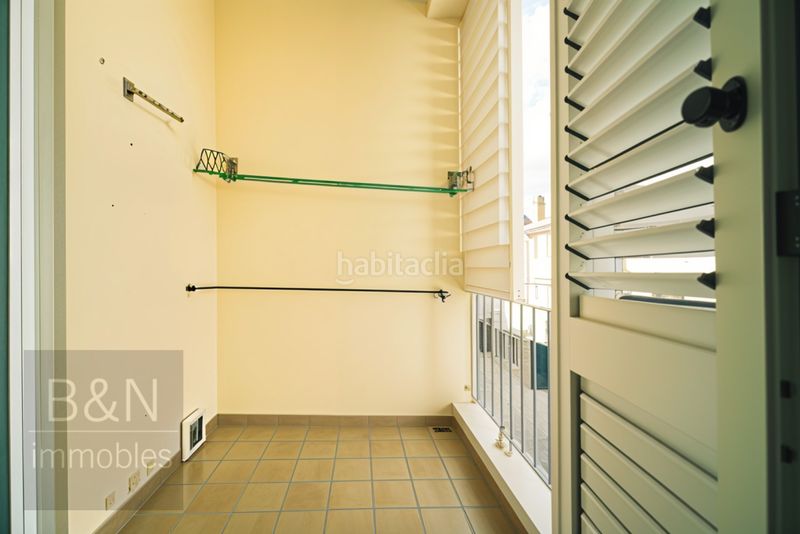 Foto 086a76f4-cc91-4bab-9d20-323a435dc170. Casa amb calefacció aparcament piscina a Ca n'Aurell Terrassa