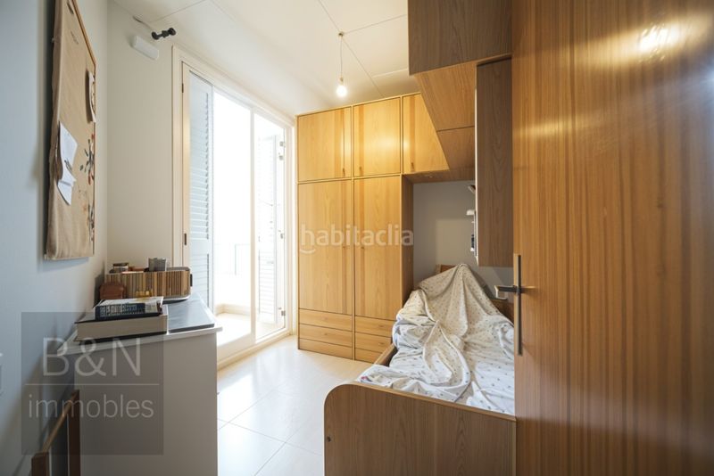 Foto af8dcdd4-3d4b-4d36-ad85-c5f4d0d06361. Casa amb calefacció aparcament piscina a Ca n'Aurell Terrassa