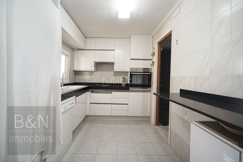 Foto c9edabdc-b991-41b6-aa1d-f6ef50691e4f. Casa amb calefacció aparcament piscina a Ca n'Aurell Terrassa