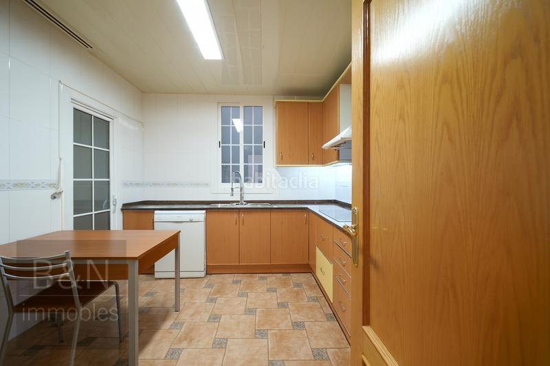 Foto be36cf26-0ec6-4b6e-bc17-ad491e6707ef. Pis amb calefacció a Centre Cornellà de Llobregat