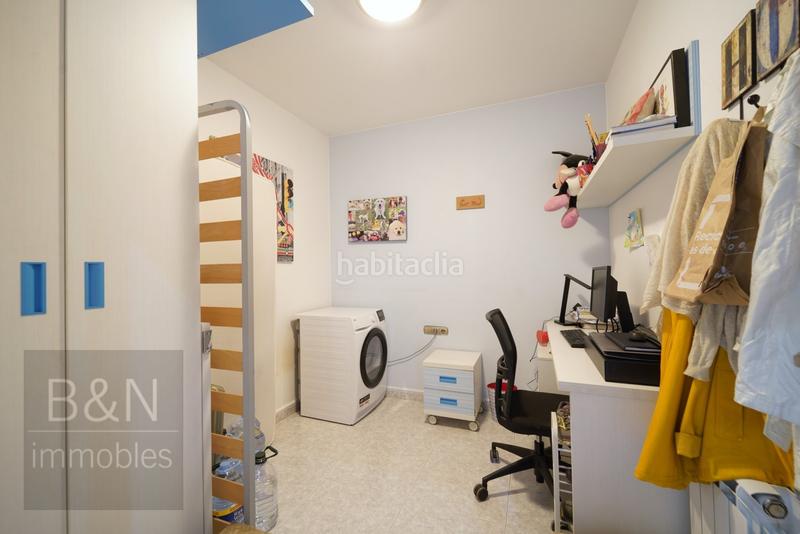 Foto 0d0e5dbc-bf7a-44ed-b0b0-6d56d751aa25. Pis amb calefacció aparcament a Zona Esportiva Terrassa