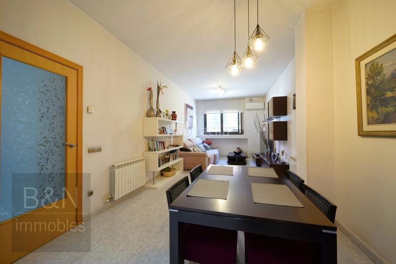 Foto b46115d0-6733-471d-be9e-ed380090131e. Pis amb calefacció aparcament a Zona Esportiva Terrassa