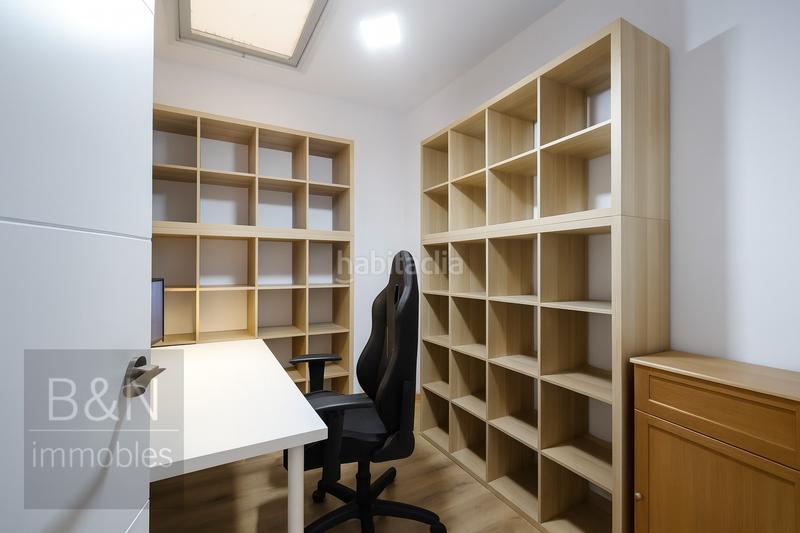 Foto 2b848f46-0a61-4470-949d-83843ff31ff6. House with heating parking in Zona Esportiva Terrassa