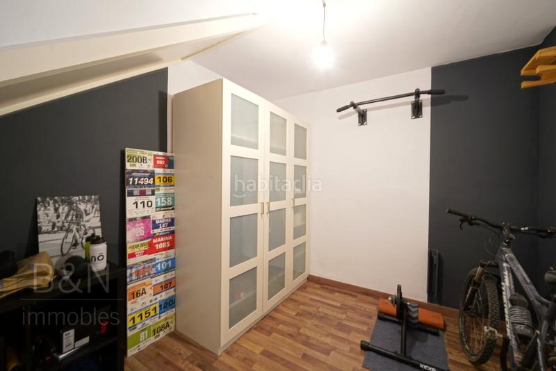 Foto c9ed0da6-701f-4c7a-a530-f1bd493c8e8c. Zweistöckige wohnung mit heizung parking in Zona Esportiva Terrassa