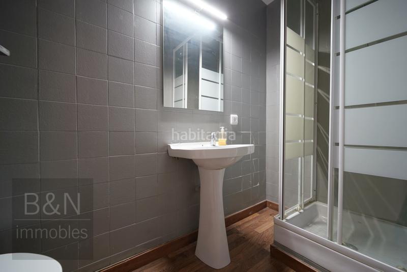 Foto c9fffbb2-ba17-490c-847c-d97336f2a685. Zweistöckige wohnung mit heizung parking in Zona Esportiva Terrassa