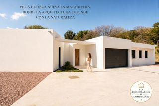 Casa a Matadepera. Villa de obra nueva en matadepera  donde la arquitectura se fund