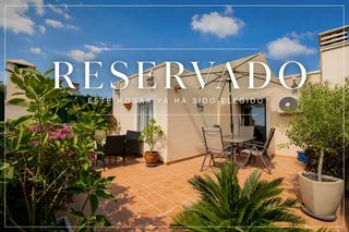Duplex in Zona Esportiva. Exclusivo dúplex con terraza privada, balcón y parking doble en