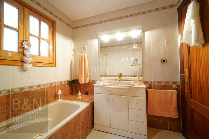 Foto 3ed5a7b3-b0bc-48e0-8218-54fbae6a5a03. Casa amb calefacció aparcament a Les Arenes - La Grípia - Can Montllor Terrassa