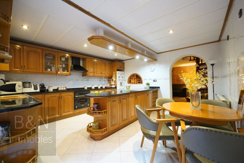 Foto a674636d-ce37-4d9c-bebb-6f914e8d7288. Casa amb calefacció aparcament a Les Arenes - La Grípia - Can Montllor Terrassa