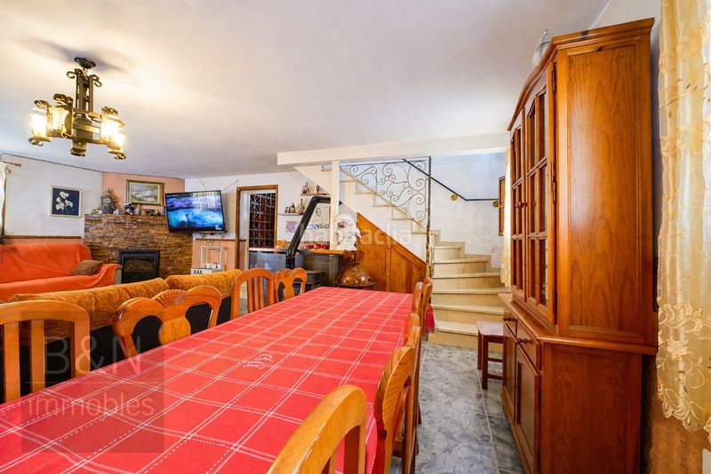 Foto a4c0e630-91fa-4026-b417-e0275c0174b3. Casa amb calefacció a Vacarisses
