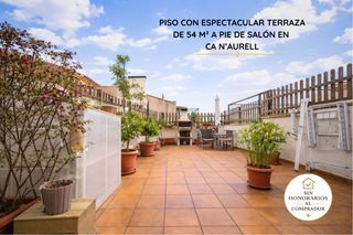 Pis a Ca n'Aurell. Piso con espectacular terraza de 54 m a pie de salón en ca naure