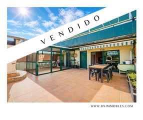 Etagenwohnung in Zona Esportiva. Una vivienda única con alma de casa y una terraza que lo cambia