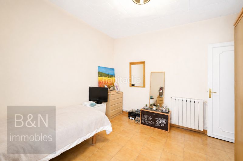 Foto d8df666e-76c1-4e9e-a282-f7d293ac33a1. Casa amb calefacció a San Pere Terrassa