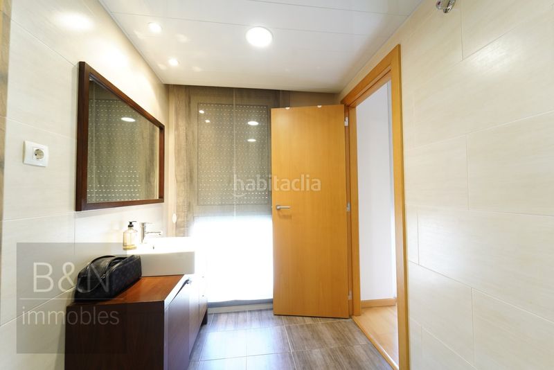 Foto cc94dab3-c720-4be7-a25a-16025bd4c9f5. Pis amb calefacció aparcament piscina a Can Roca Terrassa