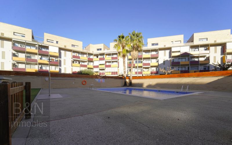 Foto d33608e6-946c-4868-89e7-b48fc30c9b54. Pis amb calefacció aparcament piscina a Can Roca Terrassa
