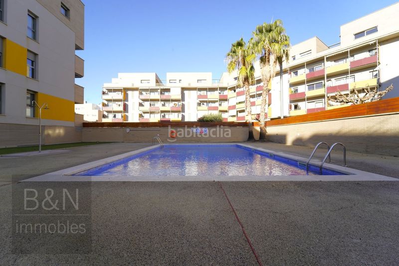 Foto eee09c0d-5ebf-44c5-993b-590a9e4abbd7. Pis amb calefacció aparcament piscina a Can Roca Terrassa