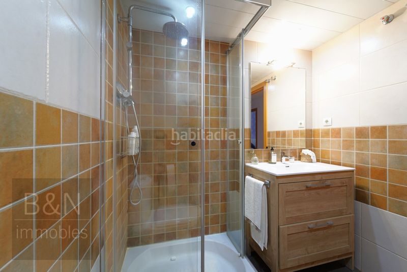 Foto fc8b7077-8960-46ec-bf5c-7f5b02e4d770. Pis amb calefacció aparcament piscina a Can Roca Terrassa