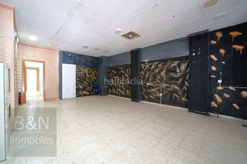 Foto 28cb0b3e-5192-4a28-a087-9974c5ff31a6. Local comercial a Ca n'Aurell Terrassa