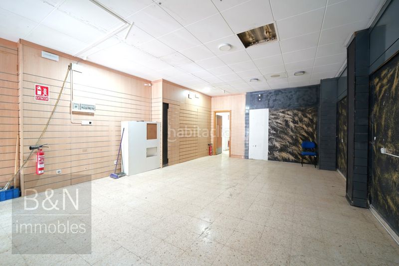 Foto 347c83bc-d94b-48d0-843a-b593d416830d. Local comercial a Ca n'Aurell Terrassa