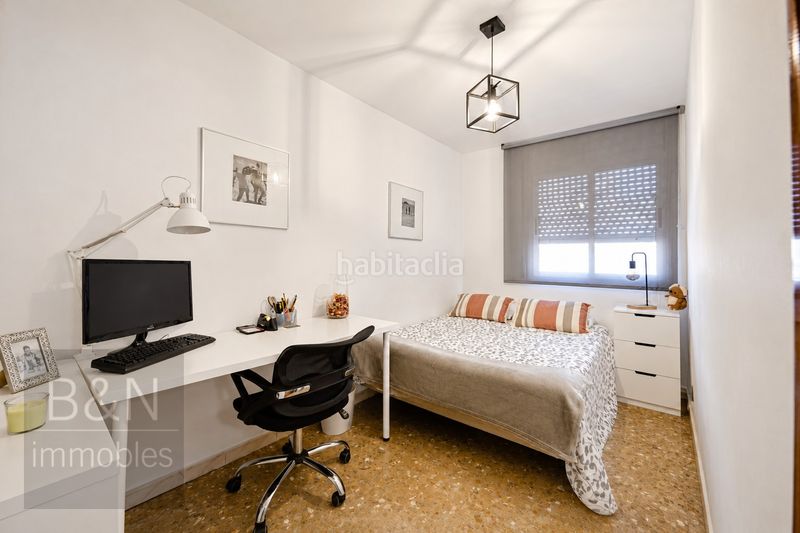 Foto b1b41cb7-5b73-4232-95ef-6a286b91ad0e. Casa amb aparcament a Cementiri Vell Terrassa
