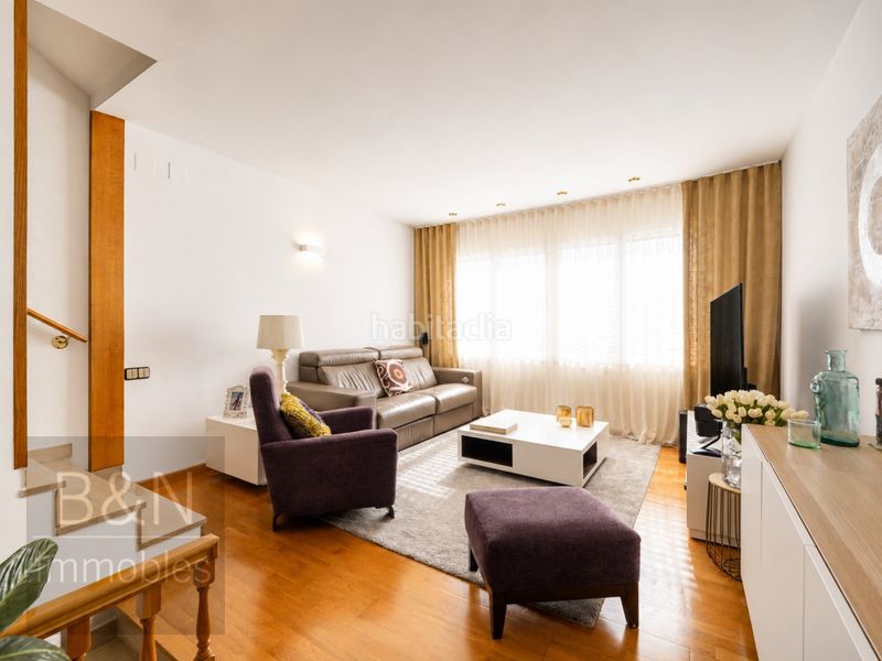 Foto b99c5b7a-f90a-4c4d-b8f0-6766adc334cd. Casa amb aparcament a Cementiri Vell Terrassa