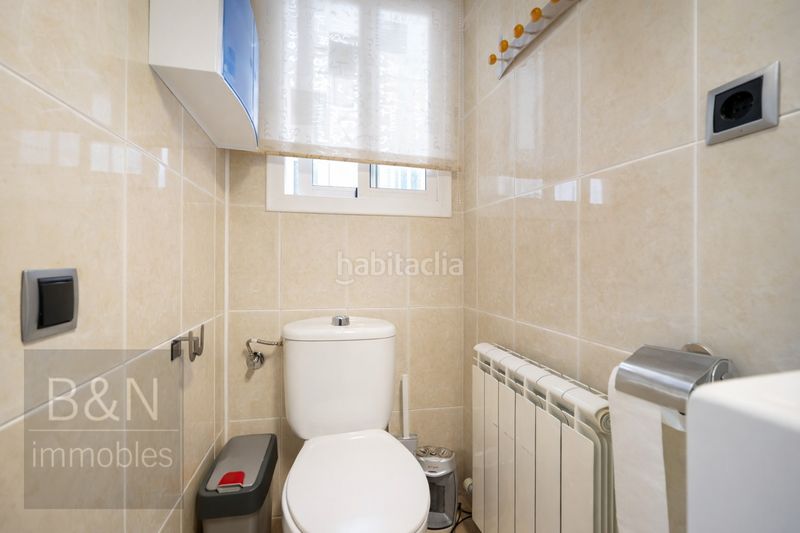 Foto f6885fa8-3a77-417d-a38b-a5d35d8b4aa9. Dúplex amb calefacció aparcament a Roc Blanc Terrassa