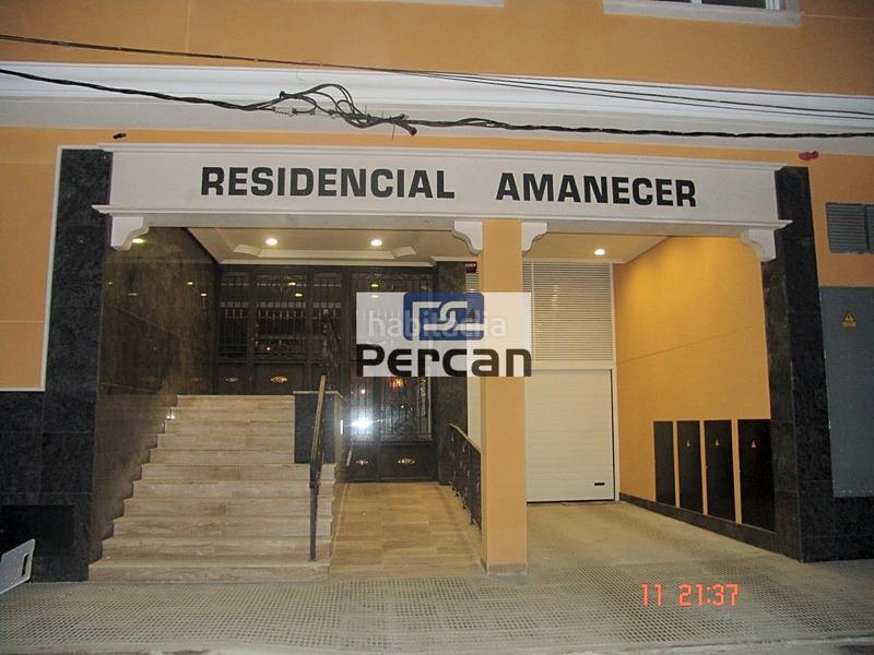 Foto b67854c6-1d6d-4b40-affe-d7948c97fd58. Parking coche en Almoradí