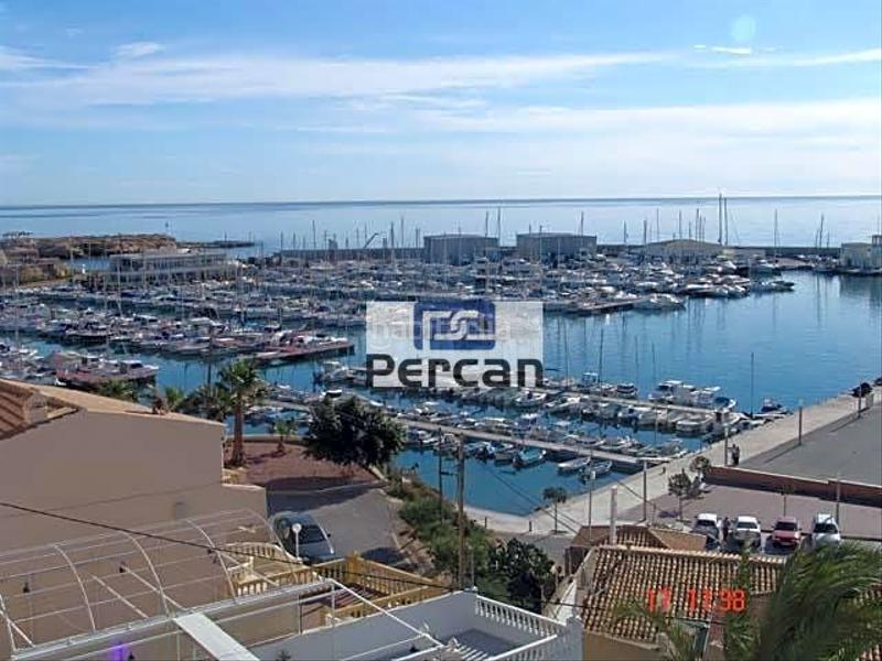 Foto 51b84883-1eb7-40e5-883c-c99196bfc7bd. Car parking in Campello Playa Campello (el)