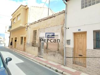 Casa adossada  Carrer de santa teresa. Casa de pueblo a reformar