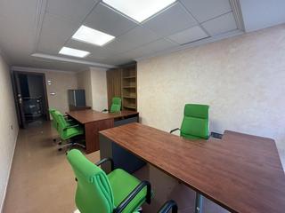 Rent Office space  Del carrer la mar. Oficina amueblada en alquiler