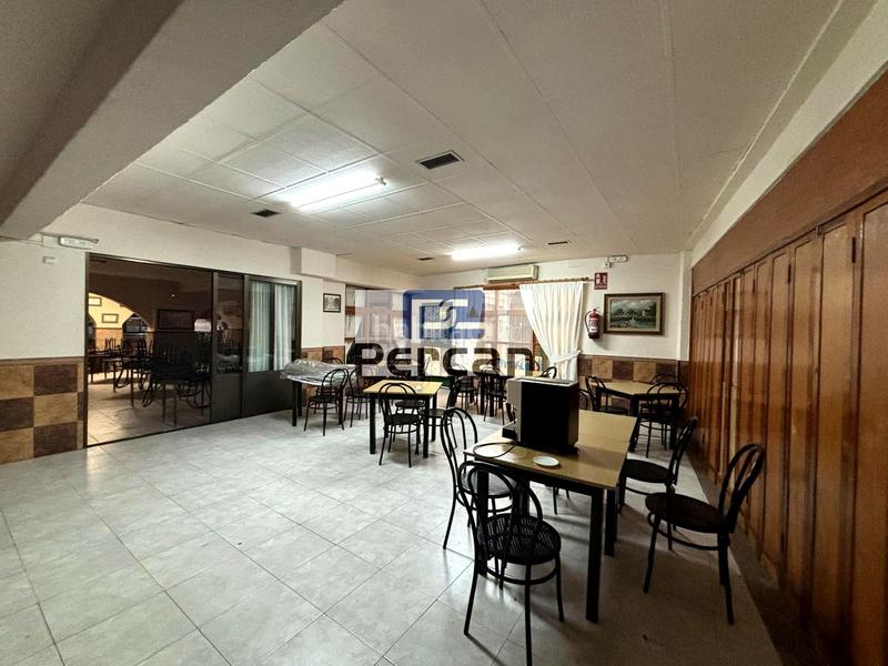 Foto f8406bc5-ef43-4201-9502-716c453424ab. Alquiler local comercial en Campello Pueblo Campello (el)