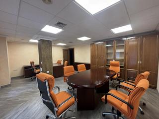 Rent Office space  Del carrer la mar. Oficina amueblada en alquiler
