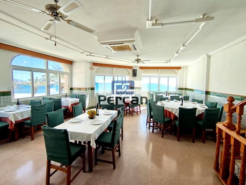 Foto b546ff31-fce0-49b5-b1db-8cc1157f700b. Local comercial a Campello Playa Campello (el)