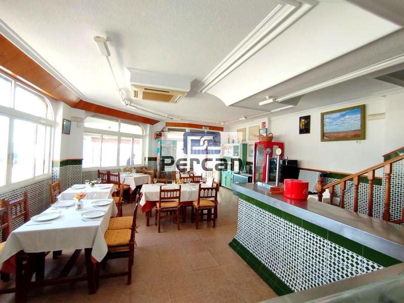 Foto 4fc734fb-e7bd-4d09-9b50-dab9c1b59892. Locale commerciale in Campello Playa Campello (el)