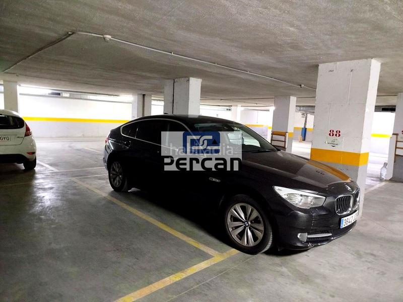 Foto 5a05e502-2b8f-489c-8f56-702c889e6200. Parking coche en Campello Playa Campello (el)