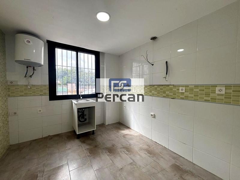 Foto 22f99e52-e131-45ec-91d1-3098fb2cf5f9. Ground floor with parking in Campello Playa Campello (el)