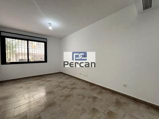 Ground floor  Carrer del pla de sarrió