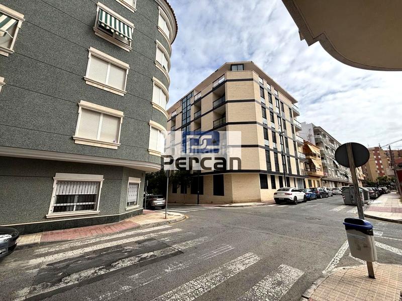 Foto 878c7466-60f8-4523-8c10-eaacd8156ccd. Ground floor with parking in Campello Playa Campello (el)